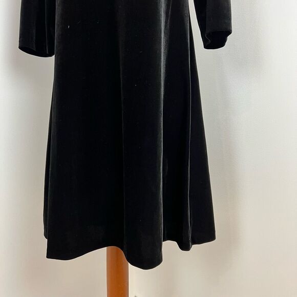 Liz Claiborne 90s Black Velvet Dress - Picture 5 of 13